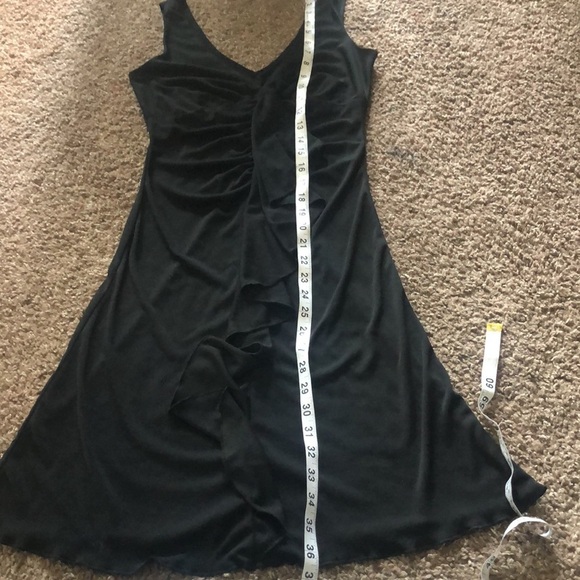 Black scrunch front ripple down v neck dress size small - Picture 14 of 14